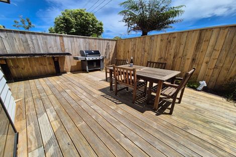 Photo of property in 15a Barton Grove, Naenae, Lower Hutt, 5011