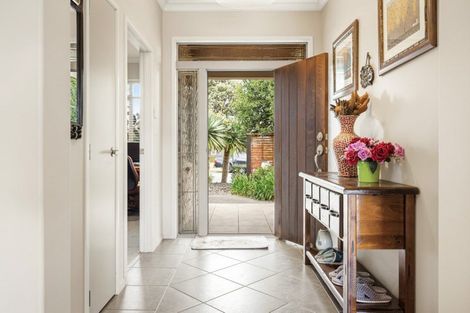 Photo of property in 557 Gloucester Road, Papamoa Beach, Papamoa, 3118