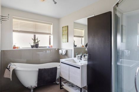 Photo of property in 2/14 Momorangi Crescent, Redwood, Christchurch, 8051