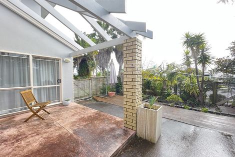 Photo of property in 30 Venus Place, Half Moon Bay, Auckland, 2012