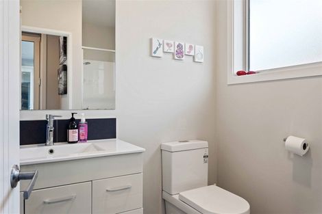 Photo of property in 172 Pacific Road, North New Brighton, Christchurch, 8083