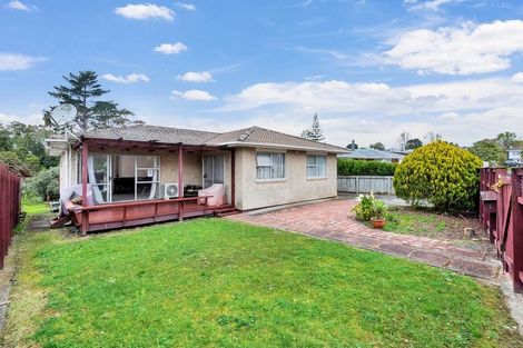 Photo of property in 24 Finlow Drive, Te Atatu South, Auckland, 0610