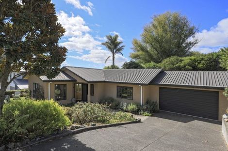 Photo of property in 11 Avon Rise, Welcome Bay, Tauranga, 3112