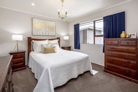 Photo of property in 30 Huxley Street, Pahiatua, 4910