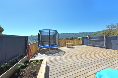 Photo of property in 13 Fenchurch Grove, Stokes Valley, Lower Hutt, 5019