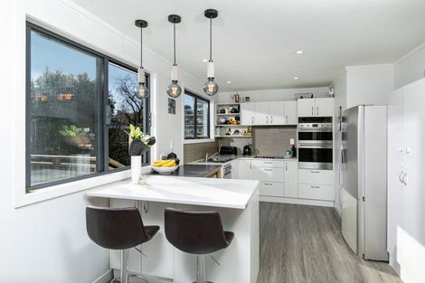 Photo of property in 125 Solar Road, Glen Eden, Auckland, 0602