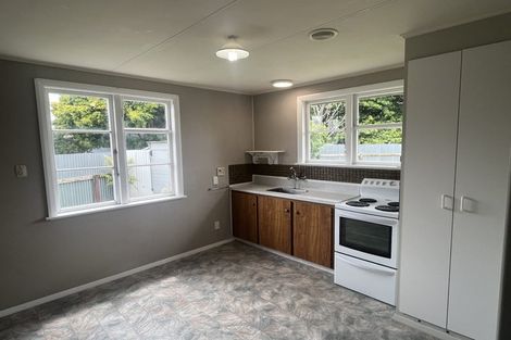 Photo of property in 6 Radnor Place, Highbury, Palmerston North, 4412