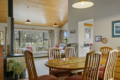 Photo of property in 5 Clarke Grove, Richmond Heights, Taupo, 3330