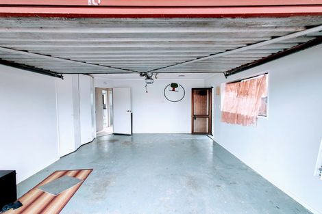 Photo of property in 10/4074 Great North Road, Glen Eden, Auckland, 0602