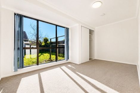 Photo of property in 2 Resolution Place, Bryndwr, Christchurch, 8053
