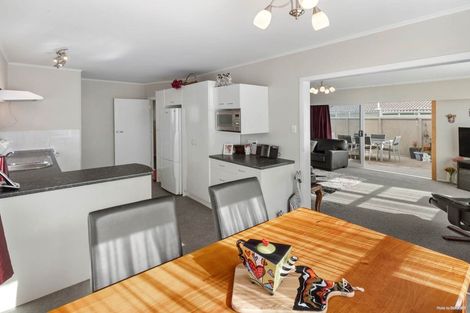 Photo of property in 78 Rosehill Drive, Rosehill, Papakura, 2113