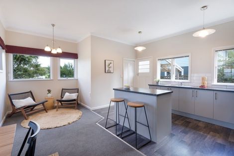 Photo of property in 34 Poto Road, Normandale, Lower Hutt, 5010