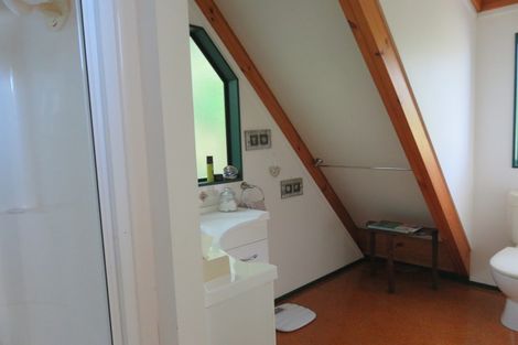 Photo of property in 24 Ohawini Road, Oakura, Hikurangi, 0184