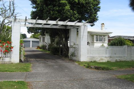 Photo of property in 73 Mcintyre Road, Mangere Bridge, Auckland, 2022
