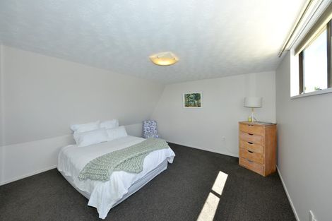 Photo of property in 2/25 Rubens Place, Burnside, Christchurch, 8053