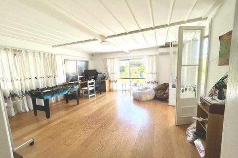 Photo of property in 76 Onewa Road, Northcote Point, Auckland, 0627