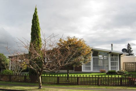 Photo of property in 24 Mangarau Crescent, Havelock North, 4130