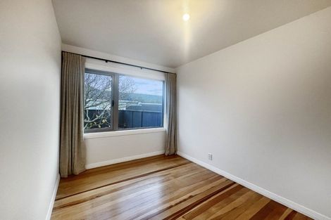 Photo of property in 4 Coates Grove, Silverstream, Upper Hutt, 5019