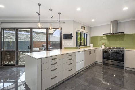 Photo of property in 35 Elmbridge Place, Owhata, Rotorua, 3010