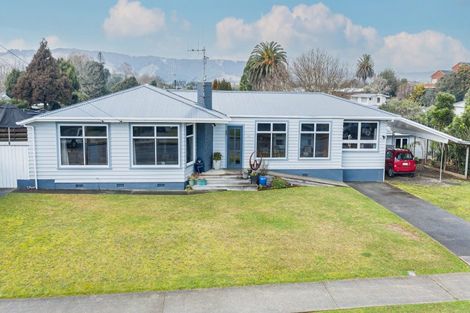 Photo of property in 230 Cambridge Street, Levin, 5510