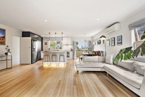 Photo of property in 10a Wilding Avenue, Northcote Point, Auckland, 0627