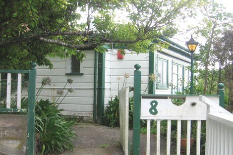 Photo of property in 8 Dorking Road, Brooklyn, Wellington, 6021