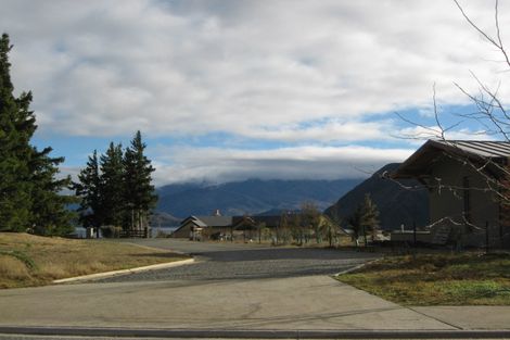 Photo of property in 37 Penrith Park Drive, Wanaka, 9305
