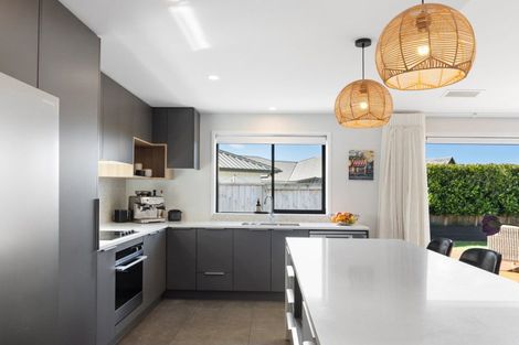 Photo of property in 7 Cotula Way, Papamoa Beach, Papamoa, 3118