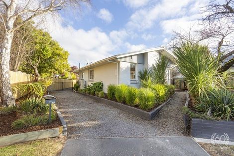 Photo of property in 14 Yeovil Place, St Albans, Christchurch, 8052