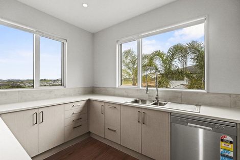 Photo of property in 34 Harvest Avenue, Orewa, 0931