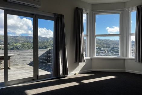 Photo of property in 203 Melbourne Road, Island Bay, Wellington, 6023