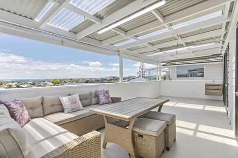 Photo of property in 27 Gilfillan Street, Blockhouse Bay, Auckland, 0600