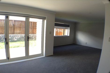Photo of property in 1 Andrew Jack Road, Silverdale, 0932