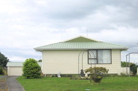 Photo of property in 35 Coppelia Avenue, Omokoroa, 3114