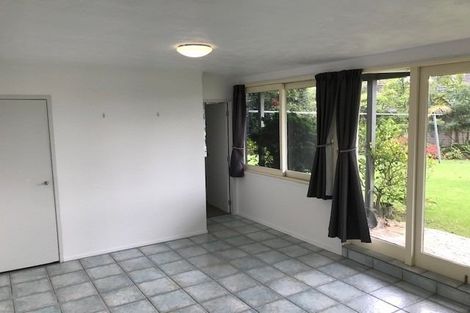 Photo of property in 2 Pine Hill Crescent, Browns Bay, Auckland, 0630