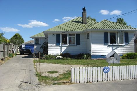 Photo of property in 2 Bellbrook Crescent, Shirley, Christchurch, 8013