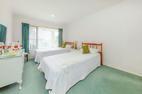 Photo of property in 227 Hill Road, The Gardens, Auckland, 2105