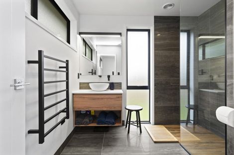 Photo of property in 13 Ruru Street, Cambridge, 3434