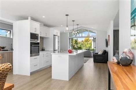 Photo of property in 60 Kings Avenue, Matua, Tauranga, 3110