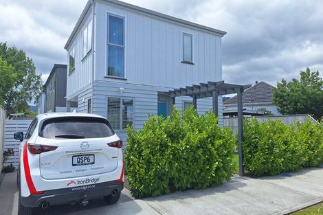 Photo of property in 44a Pine Avenue, Upper Hutt Central, Upper Hutt, 5018