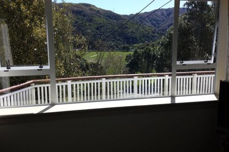 Photo of property in 3/132 Curtis Street, Northland, Wellington, 6012