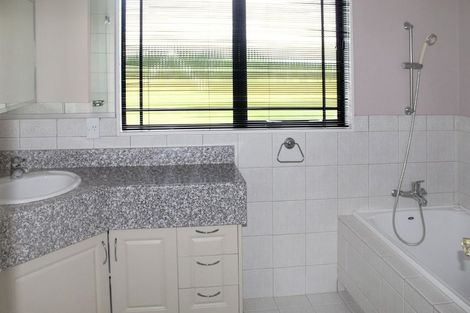 Photo of property in 41 Washington Parade, Milson, Palmerston North, 4414