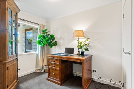 Photo of property in 18 Pahi Road, Paparoa, 0571