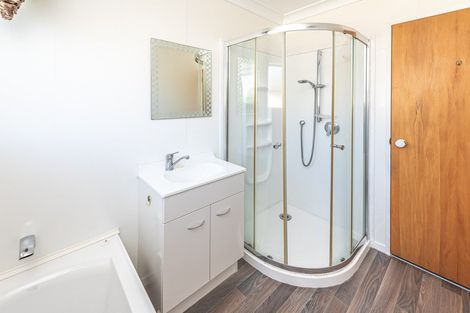 Photo of property in 6 Waharua Place, Tawhero, Whanganui, 4501