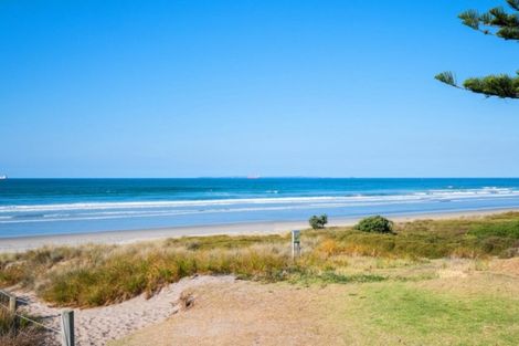 Photo of property in 309/178 Marine Parade, Mount Maunganui, 3116