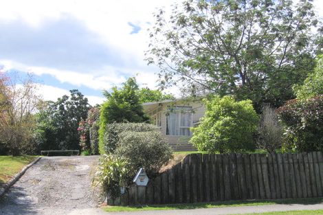 Photo of property in 32 Ingle Avenue, Waipahihi, Taupo, 3330