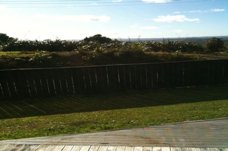 Photo of property in 8 Unity Road, Waitakere, Henderson, 0781