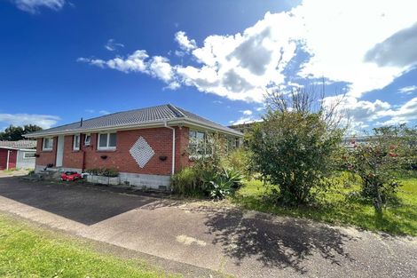Photo of property in 63 Edgewater Drive, Pakuranga, Auckland, 2010