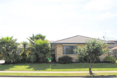 Photo of property in 73 Santa Monica Drive, Papamoa Beach, Papamoa, 3118