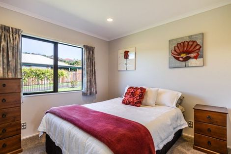 Photo of property in 27 Kinder Street, Acacia Bay, Taupo, 3330